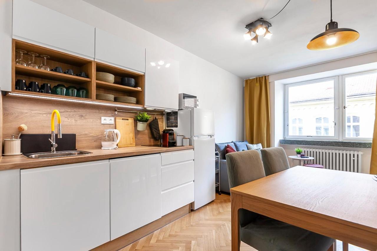 Apartament Popular Location / Street View / 4 Ppl / Netflix Praga Zewnętrze zdjęcie