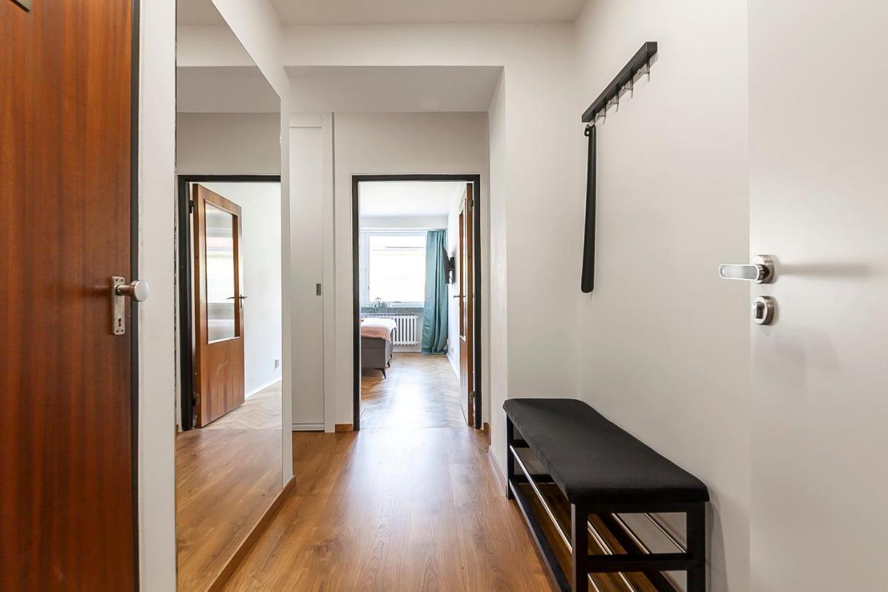 Apartament Popular Location / Street View / 4 Ppl / Netflix Praga Zewnętrze zdjęcie