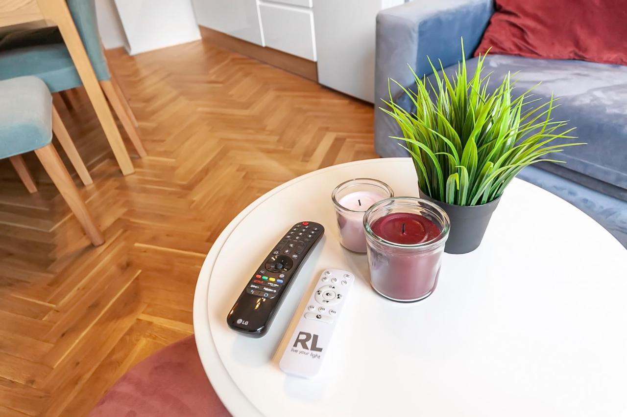 Apartament Popular Location / Street View / 4 Ppl / Netflix Praga Zewnętrze zdjęcie