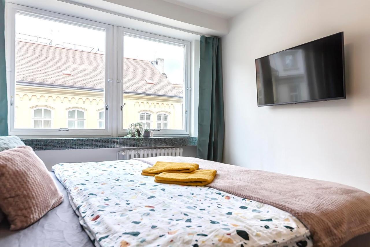 Apartament Popular Location / Street View / 4 Ppl / Netflix Praga Zewnętrze zdjęcie