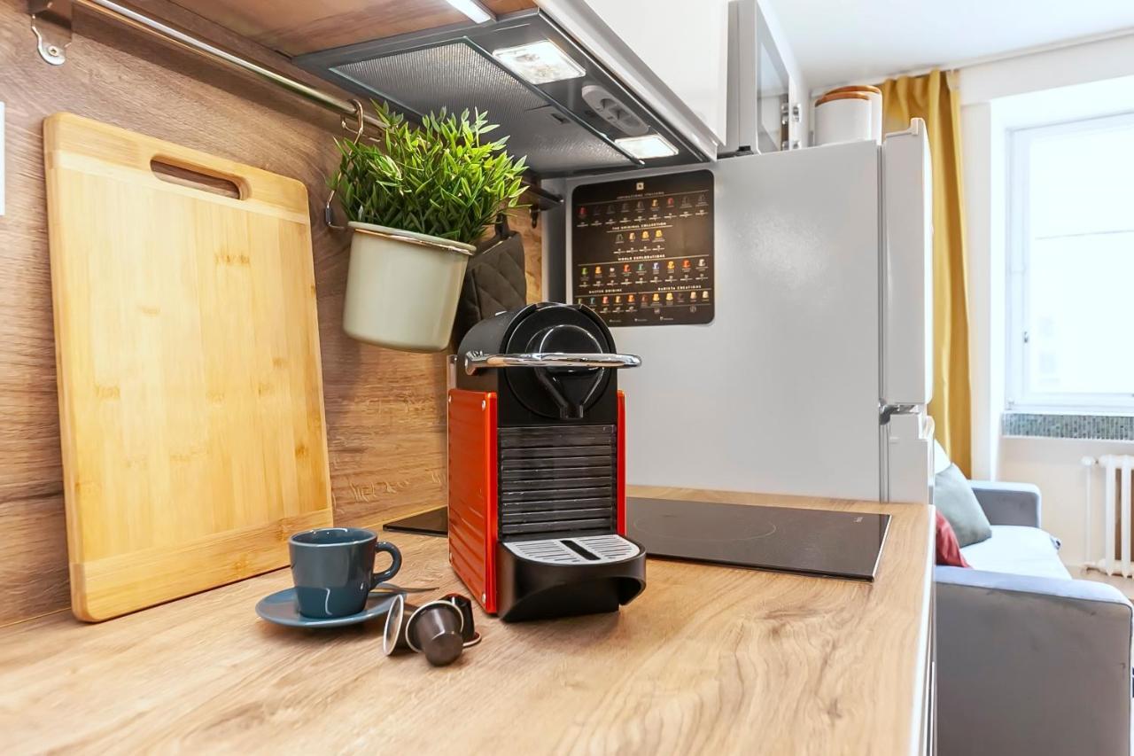 Apartament Popular Location / Street View / 4 Ppl / Netflix Praga Zewnętrze zdjęcie