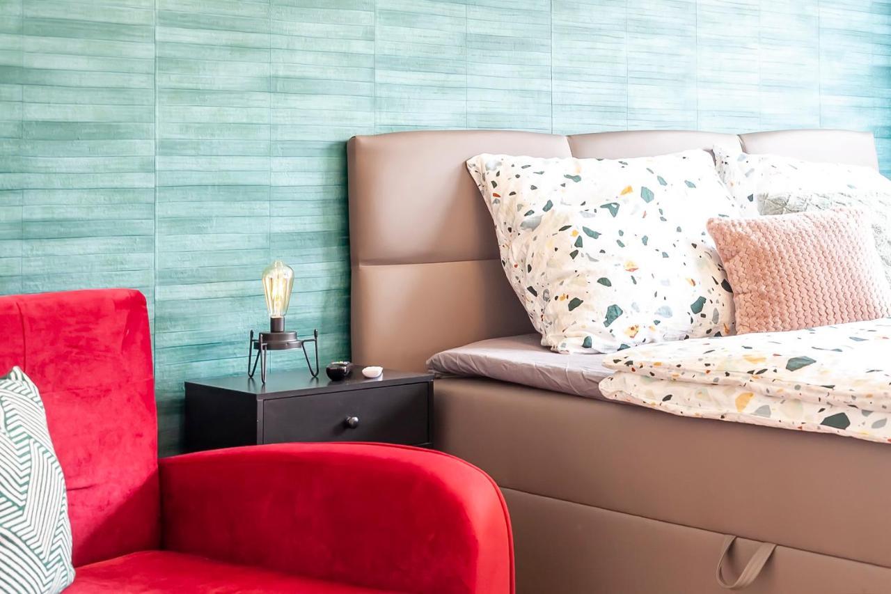 Apartament Popular Location / Street View / 4 Ppl / Netflix Praga Zewnętrze zdjęcie